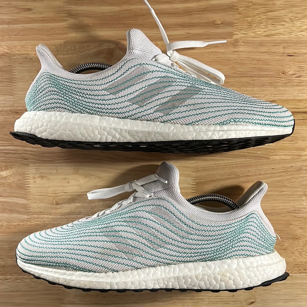 Parley x Adidas Ultraboost DNA ‘Cloud White’ Mens Sz 9.5
